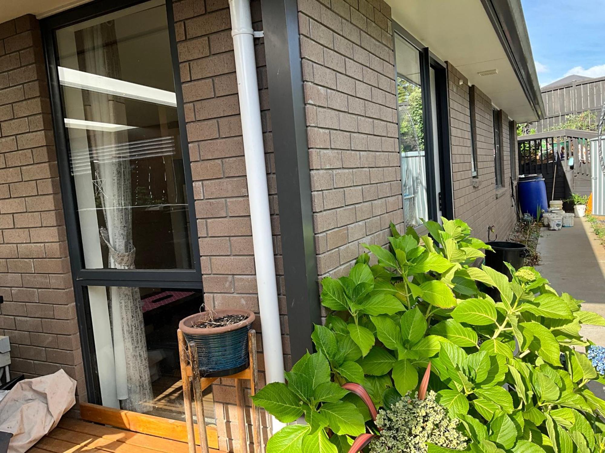 New Two Bedroom House Attached To Main House Holiday home Pukekohe