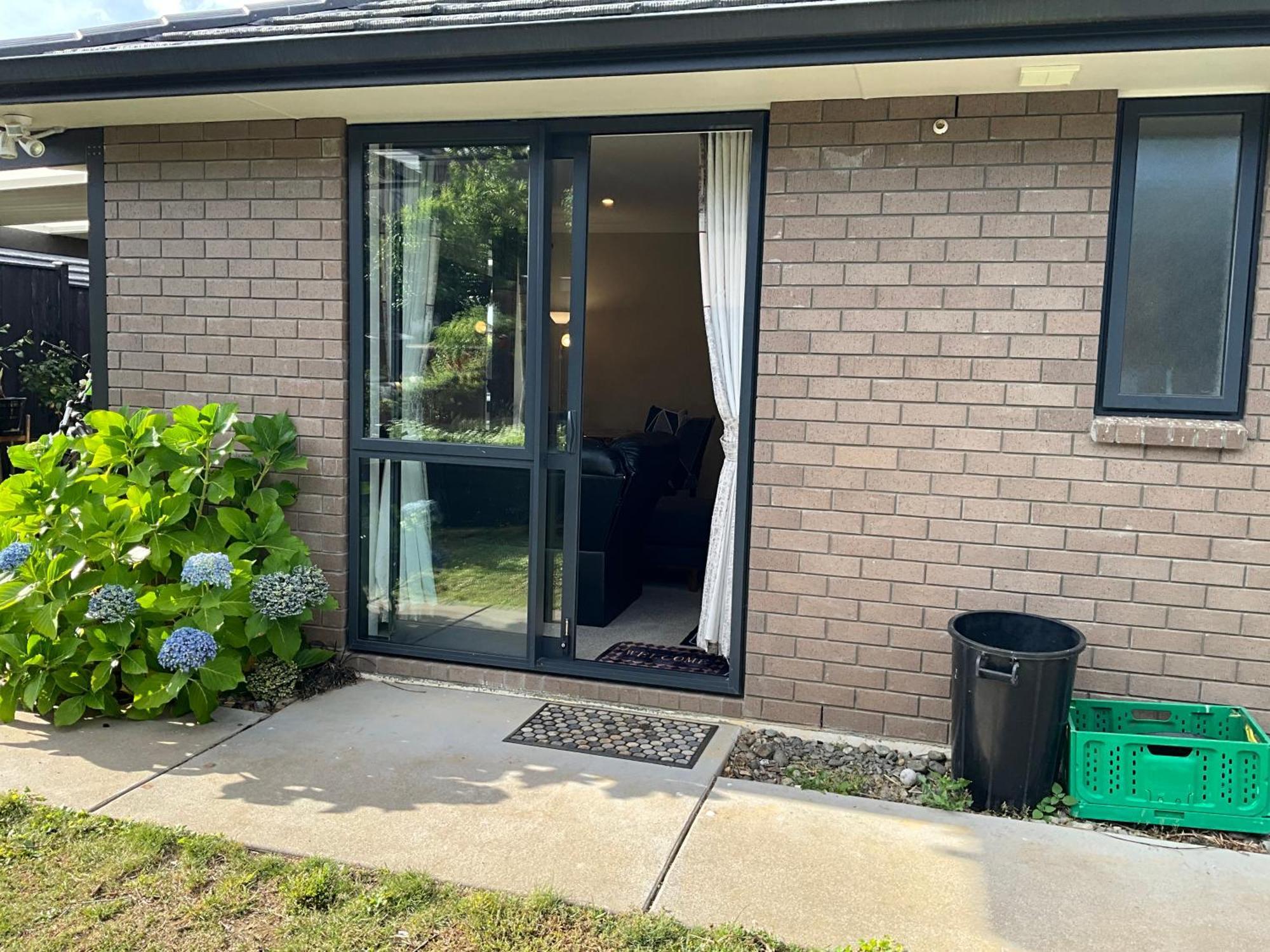 New Two Bedroom House Attached To Main House Holiday home *