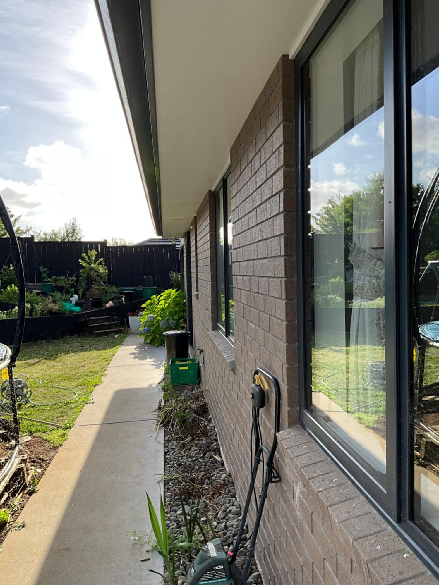New Two Bedroom House Attached To Main House * Pukekohe